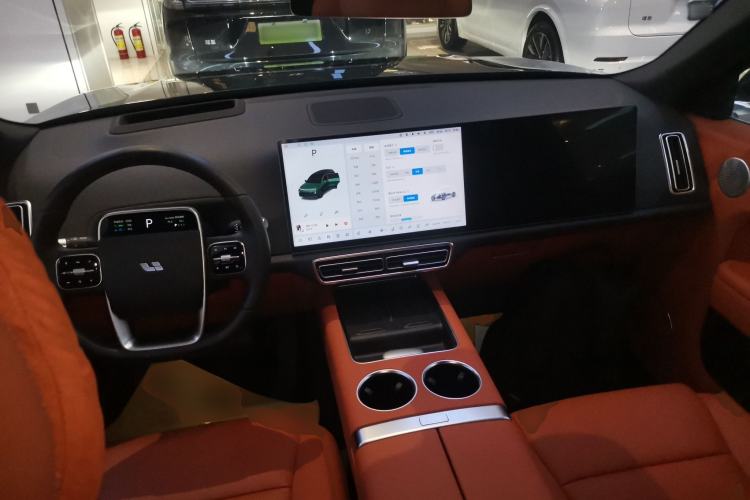 Used Li Auto L8 2024 Ultra Model Center Console