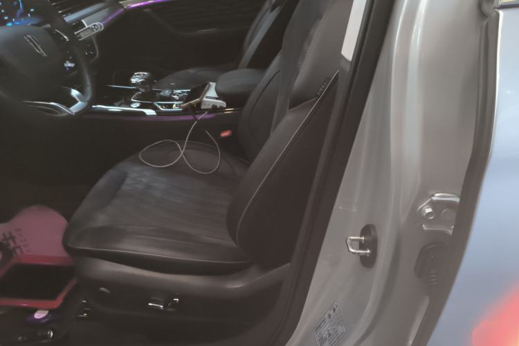 Used Hongqi HS5 2022 Revised Version 2.0T Smart Connect Flagship Edition Left Front Seat