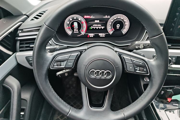 Used Audi A5 2022 Sportback 40 TFSI Fashionable and Dynamic Model Steering Wheel