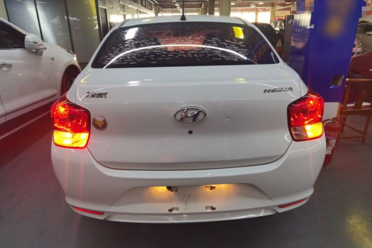 Used Hyundai Verna (older generation) 2017 1.4L Manual Refreshed Version China VI Standard Rear