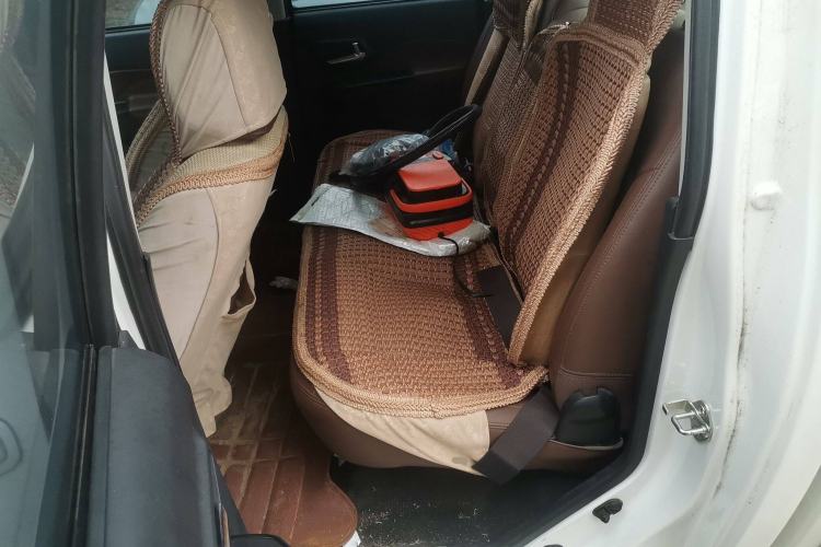 Used Great Wall Wingle 6 2017 2.4L Gasoline Two-Wheel Drive Elite Version 4G69