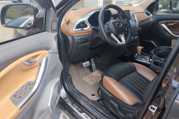 Used Soueast DX7 2016 1.5T Automatic Glory Edition Driver Seat