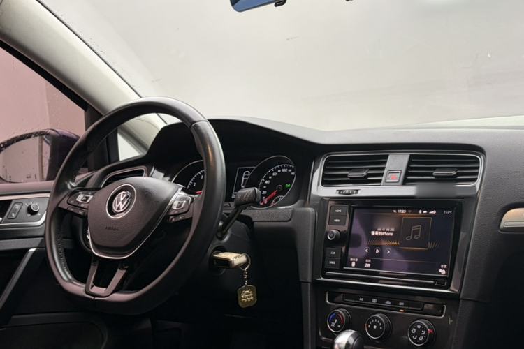 Used Volkswagen Golf 2019 200TSI DSG Comfort & Ambition Edition China VI Standard
