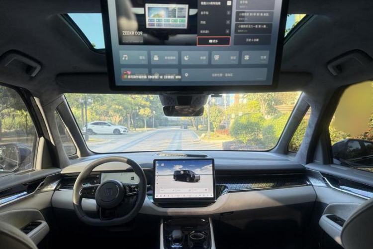 Used Zeekr 009 2022 WE Edition Interior 1