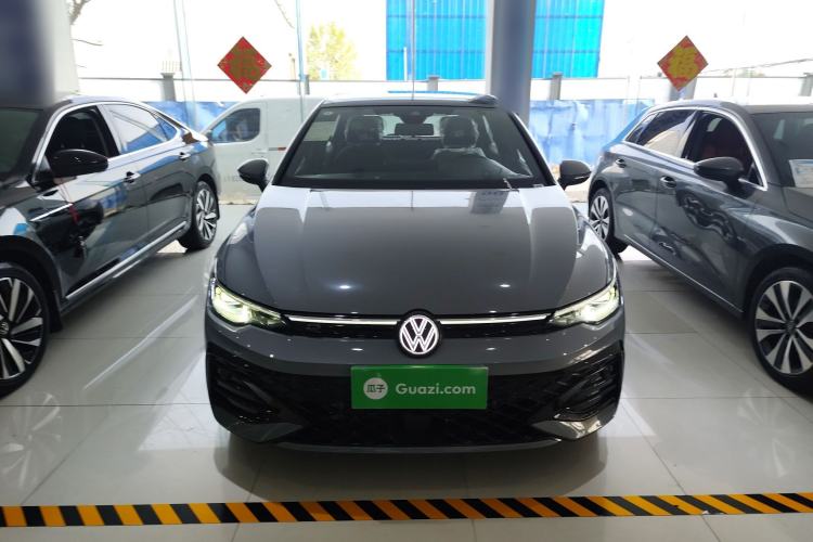 Used Volkswagen Golf 2025 Facelift 300TSI R-Line Front