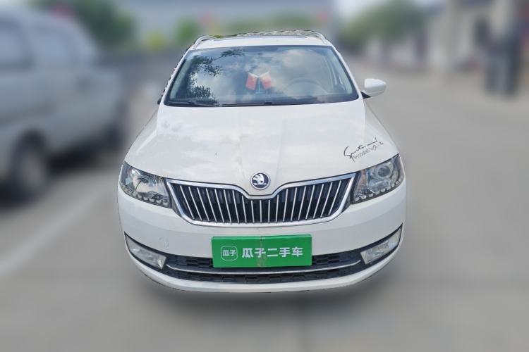 Used Skoda Rapid Spaceback 2014 1.6L Manual Enjoyment Edition