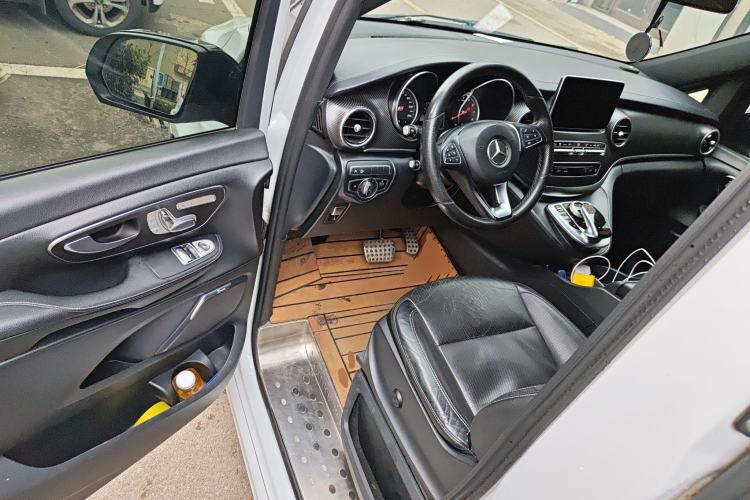 Used Mercedes-Benz V-Class 2018 V 260 AMG Sport Edition China V Emission Standard
