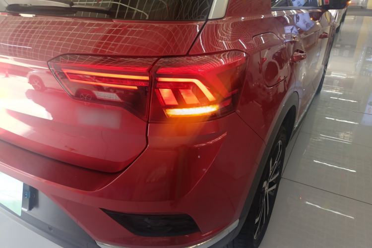 Used Volkswagen T-ROC 2018 280TSI DSG Two-Wheel-Drive Comfort Version China V Standard