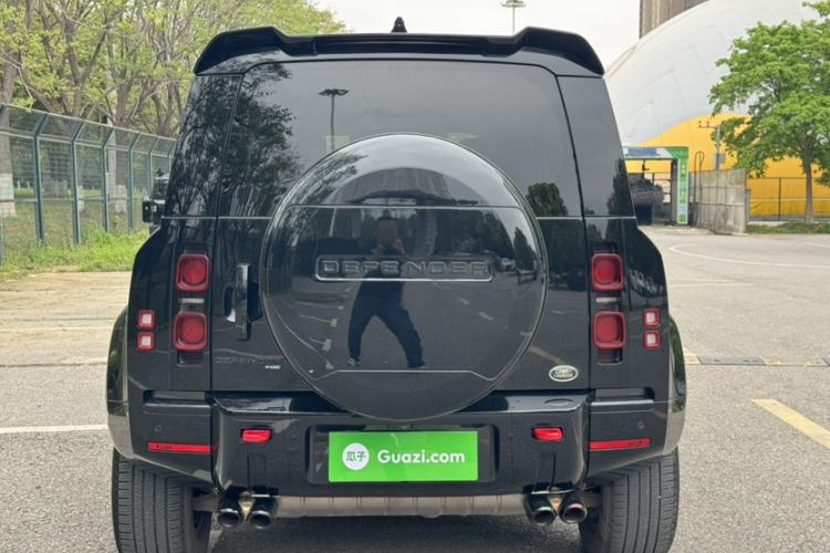 Used Land Rover Defender 2023 110 3.0T P400 X-DYNAMIC HSE Exterior 8