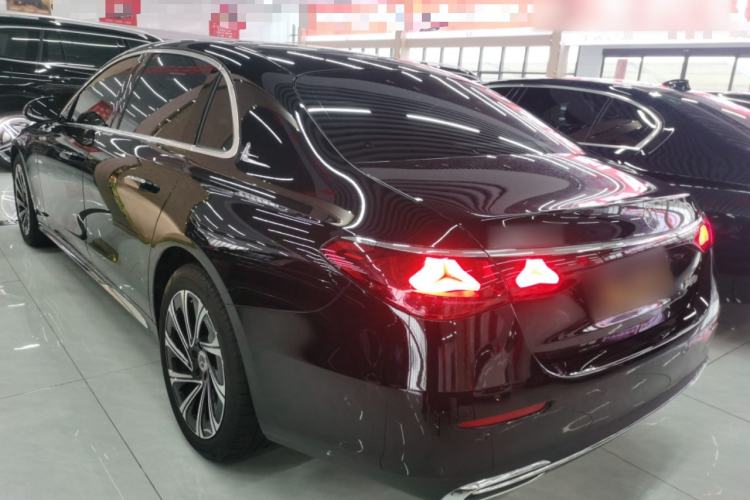 Used Mercedes-Benz E-Class 2025 E 300 L Luxury Model
