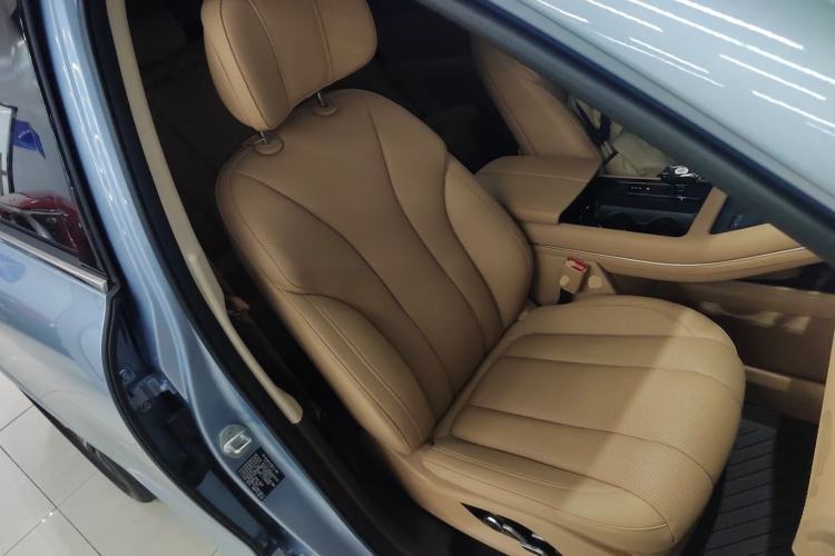 Used Hima AITO M7 2024 1.5T Intelligent Driving 4WD Max Edition 5 Seats Right Front Seat