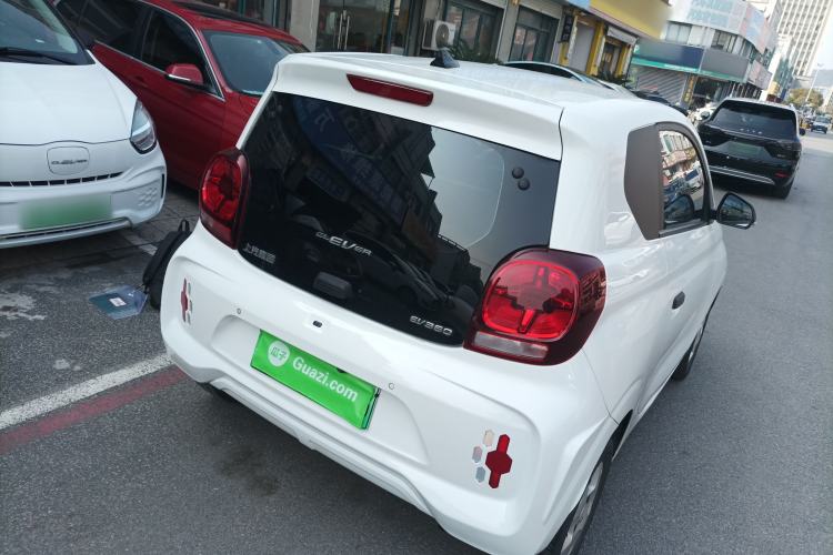 Used Roewe Clever 2021 302 km New Four-Seater Super-Efficient Version
