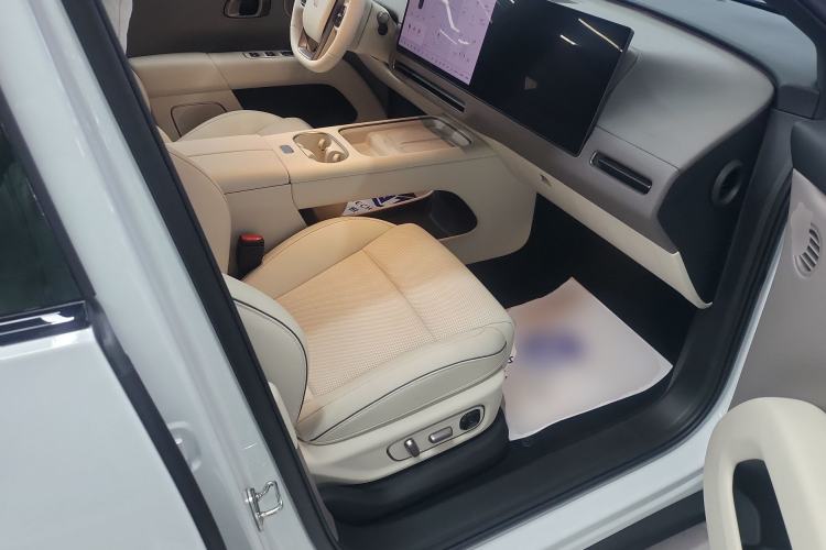 Used Li Auto i6 2025 Model Two-Wheel-Drive Standard Type Right Front Seat