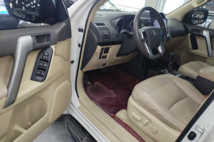 Used Toyota Prado 2017 4000 TXL Dual Airbags Side-Mounted – Middle East Version