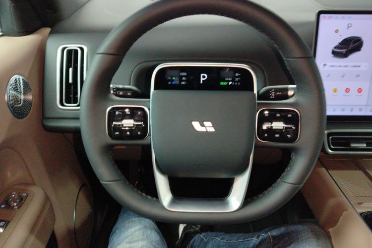 Used Li Auto L7 2025 Ultra Smart Refreshed Edition
