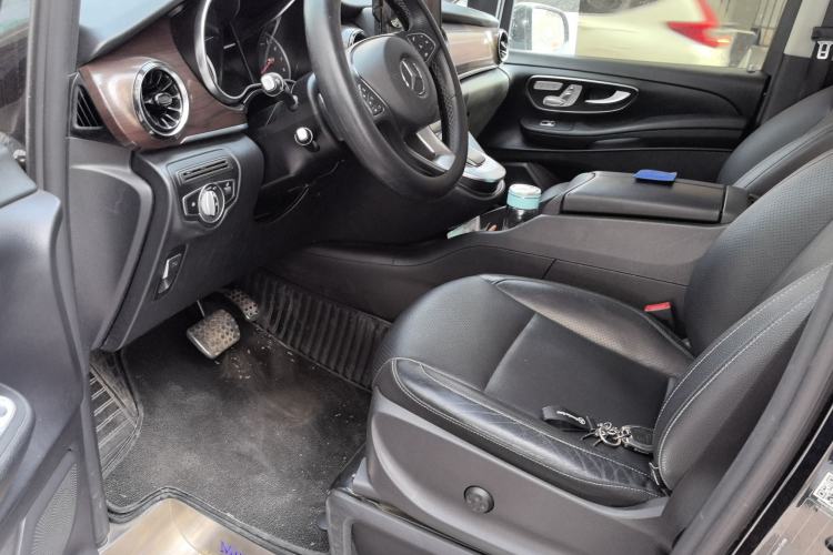 Used Mercedes-Benz V-Class 2021 V 260 Avantgarde Edition
