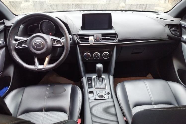 Used Mazda CX-4 2021 2.0L Automatic Two-Wheel Drive Blue Sky Dynamic Edition Interior 2