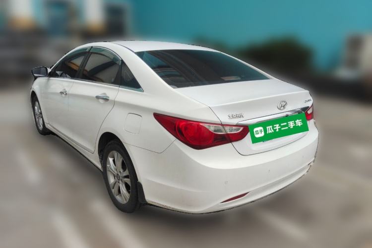 Used Hyundai Sonata 2011 2.0L Automatic Luxury Edition
