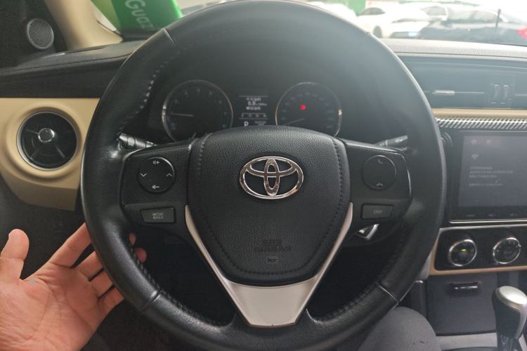 Used Toyota Corolla 2017 Revised Version 1.2T S-CVT GL-i Leather Edition Steering Wheel