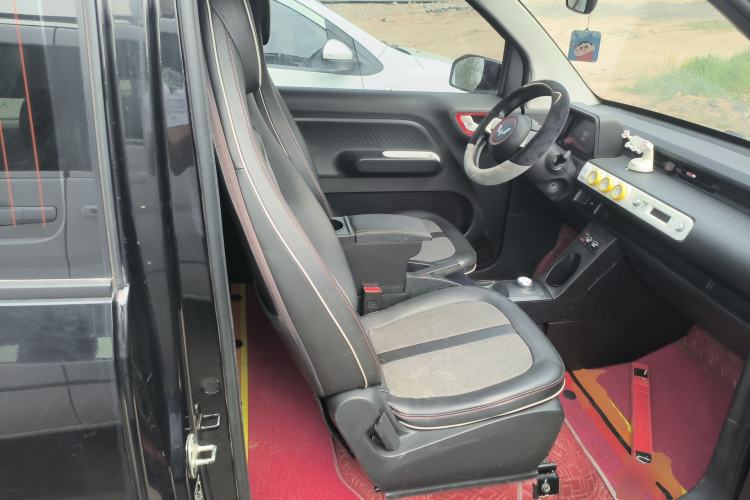Used Wuling Hongguang MINIEV 2022 GAMEBOY 300km Enthusiast Model with Lithium Iron Phosphate Right Front Seat