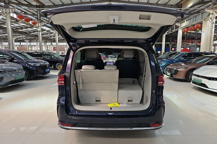 Used Roewe iMAX8 2021 400TGI Supreme Series Ultimate Edition
