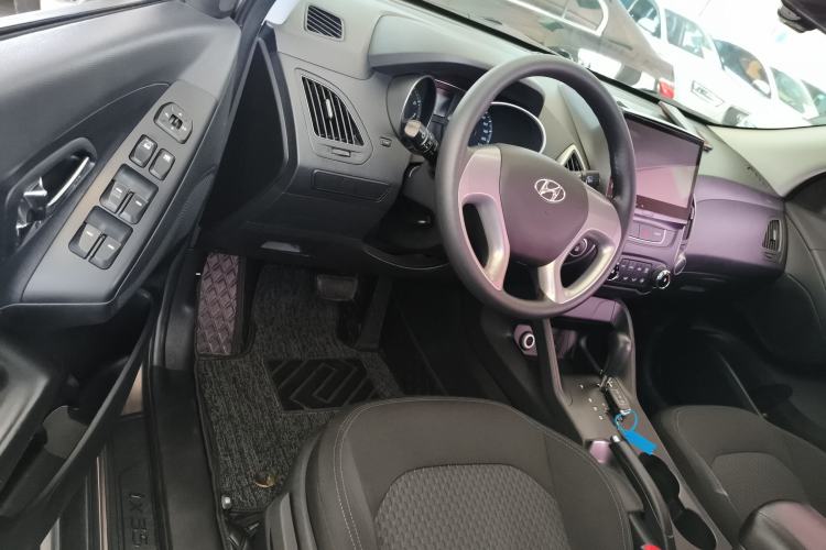 Used Hyundai ix35 2015 2.0L Automatic 2WD Comfort Edition China V Standard