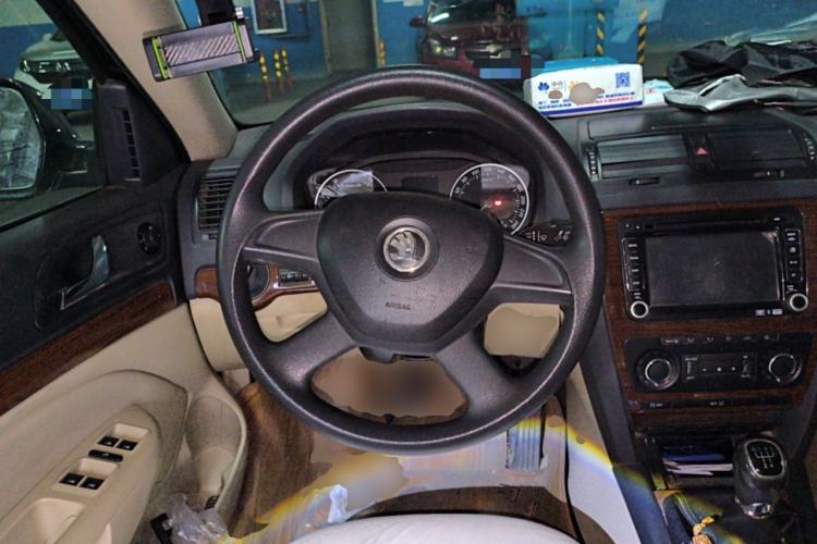 Used Skoda Octavia 2013 1.4TSI Manual Yijun Edition Steering Wheel