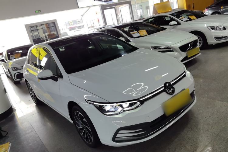 Used Volkswagen Golf 2021 280TSI DSG Pro Front Right 45 Deg