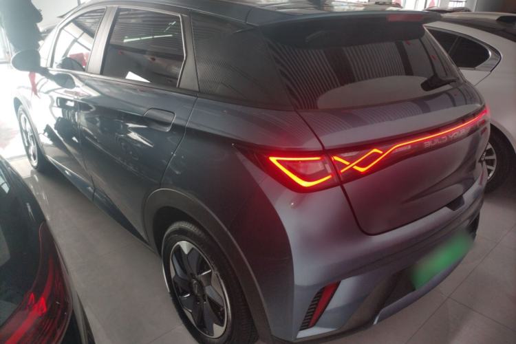 Used BYD Dolphin 2024 Honor Edition 420km Fashion Version Exterior 2