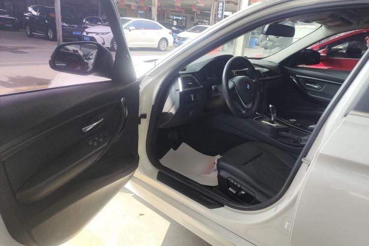 Used BMW 3 Series 2017 320Li Fashion Model
