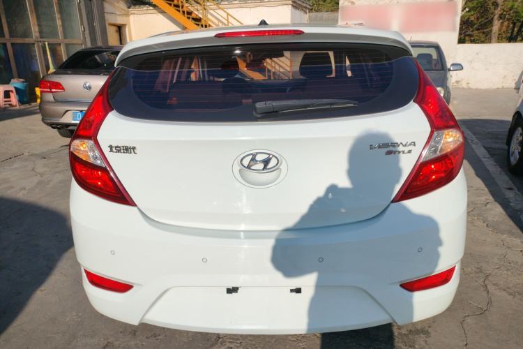 Used Hyundai Verna Ray 2014 1.6L Automatic TOP Rear
