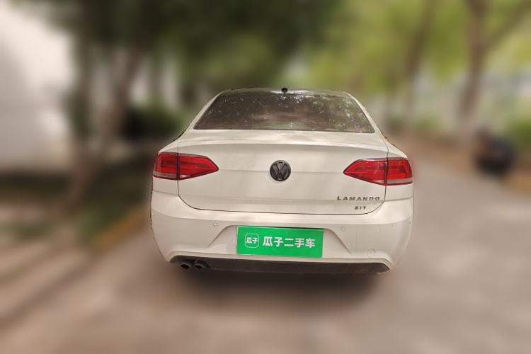 Used Volkswagen Lamando 2015 230TSI DSG Fashion Edition