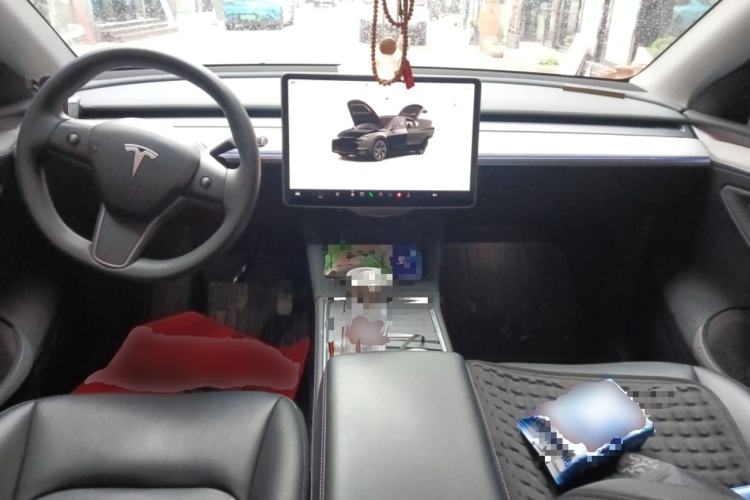 Used Tesla Model Y 2023 Rear-Wheel-Drive Version
