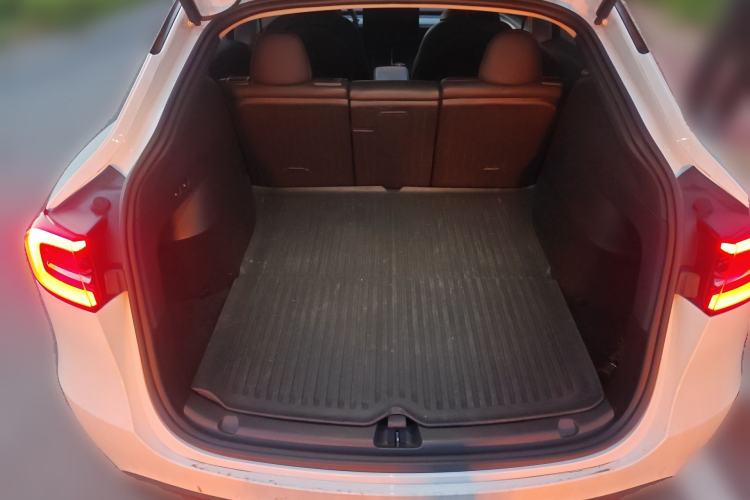 Used Tesla Model Y 2023 Rear-Wheel-Drive Version