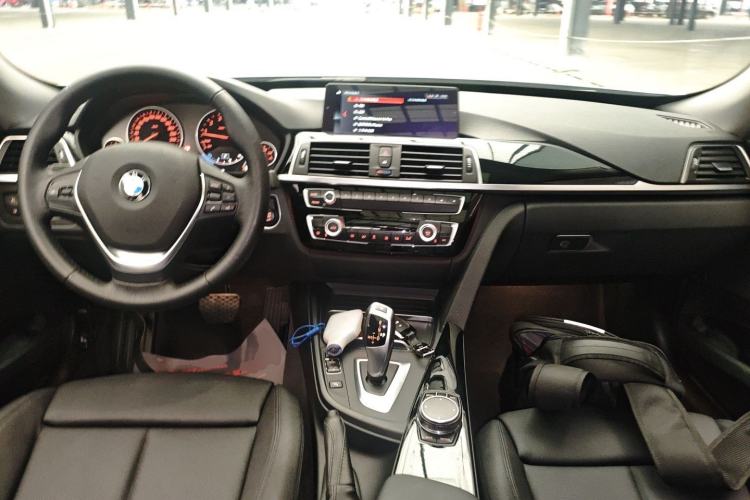 Used BMW 3 Series GT 2018 320i Sport Edition