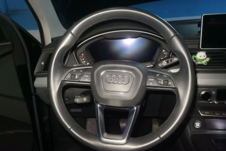Used Audi Q5L 2020 Updated 40 TFSI Prestige Fashion Edition Steering Wheel