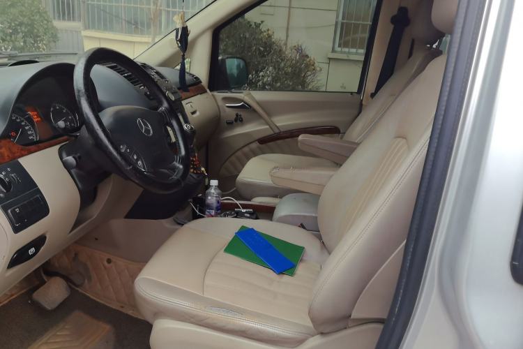 Used Mercedes-Benz Viano 2011 2.5L Navigator Edition