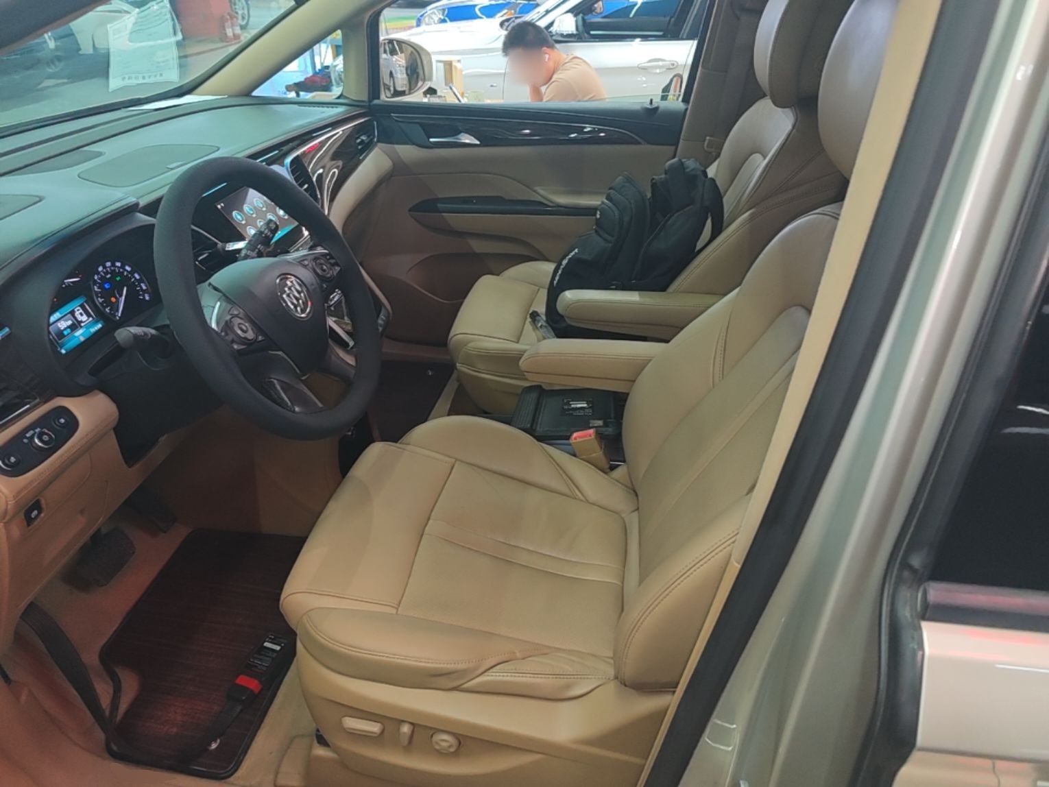 Interior delantero