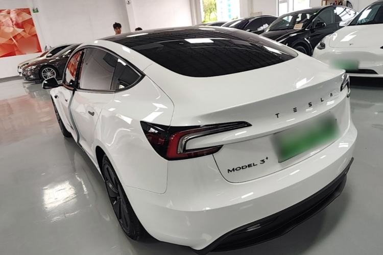 Used Tesla Model 3 2023 Long-Range All-Wheel-Drive Version