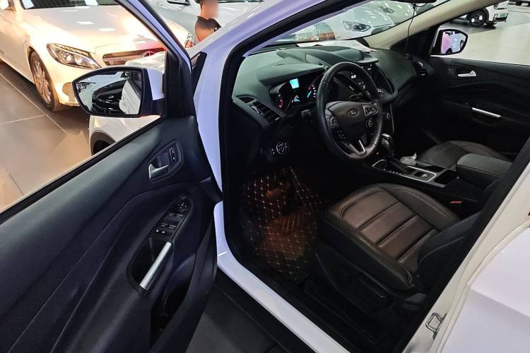 Used Ford Kuga 2019 EcoBoost 180 Two-Wheel-Drive Platinum Edition China VI Standard
