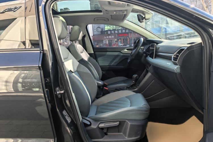 Used Volkswagen Tharu 2023 300TSI Two-Wheel-Drive Moonlight Edition
