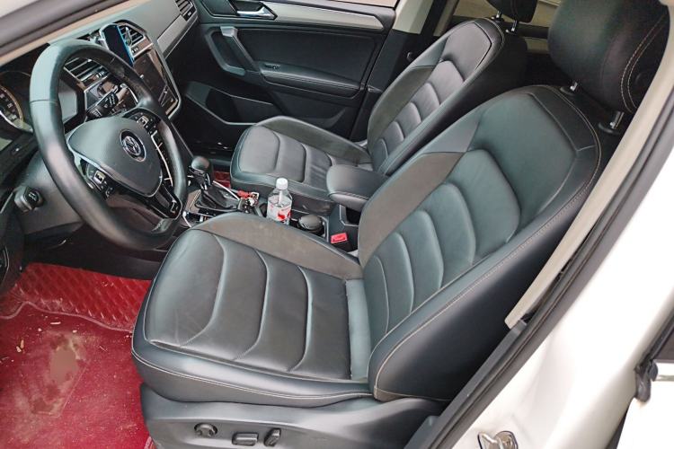 Used Volkswagen Tiguan L 2019 Revised 330TSI Automatic Two-Wheel Drive Smart & Luxury Edition China VI Standard Left Front Seat