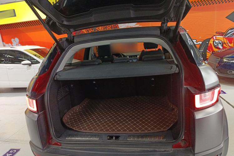 Used Land Rover Range Evoque 2017 2.0T SE Smart Glow Edition Trunk