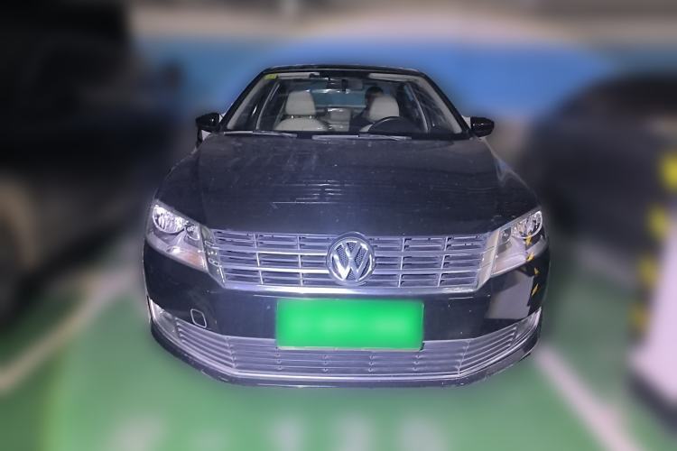 Used Volkswagen Lavida 2013 Restyled Classic 1.6L Manual Comfort Edition Front