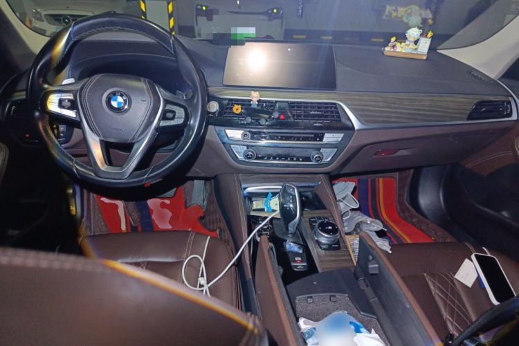 Used BMW 5 Series 2019 Facelifted 530Li Leading Edition Luxury Package
