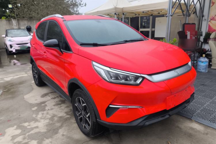 Used BYD Yuan Pro 2021 401 km Luxury Version Front Right 45 Deg