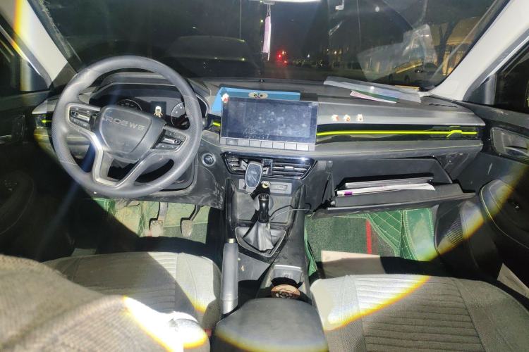 Used Roewe i5 2021 1.5L Manual Platinum Edition