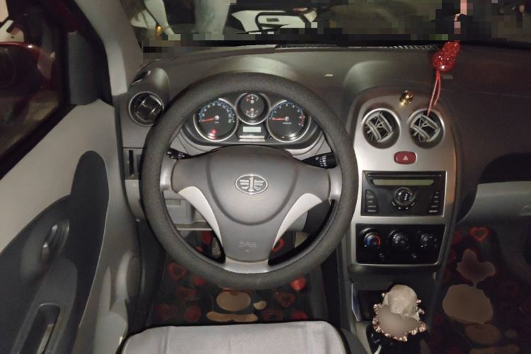 Used FAW Weizhi V2 2010 1.3L Manual Luxury Version Steering Wheel