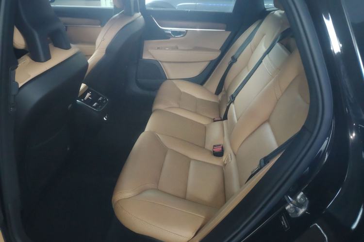 Used Volvo S90 2016 T6 AWD Zhiya Edition