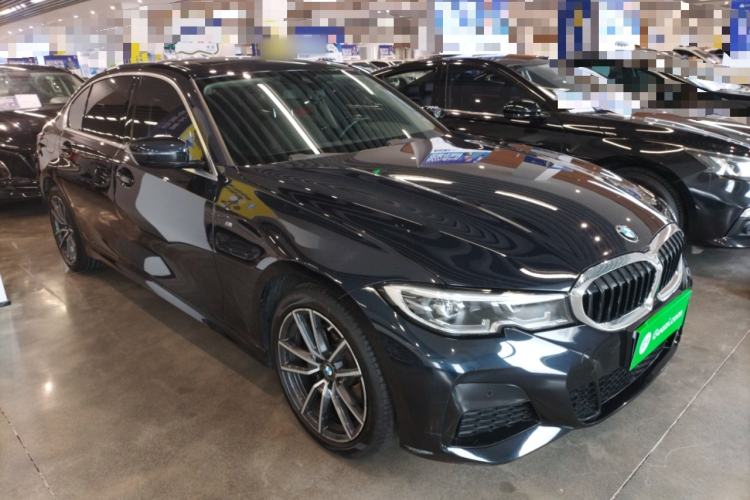 Used BMW 3 Series 2022 Restyled 325Li xDrive M Sport Package Front Right 45 Deg